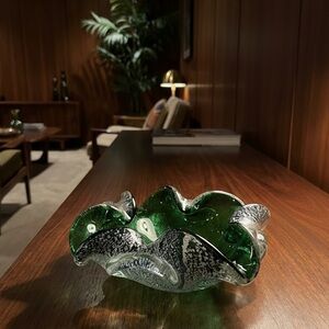 Murano Art Glass Green and Silver Speck Aventurine Biomorphic Ashtray, Beautiful